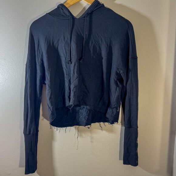 Nike Dri-FIT Cropped Hoodie Raw Hem Button Ribbed Sleeves Women's Small Black - Picture 1 of 7